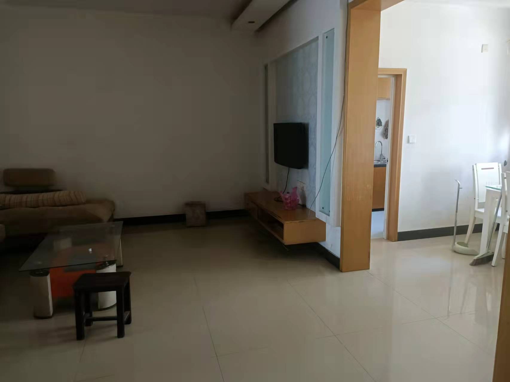 江滨社区 3室2厅2卫 1100.0元/月 江滨社区 3室2厅2卫 1100.0元/月室内图