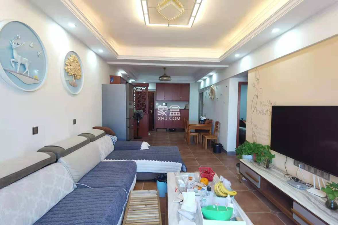 大拇指锁盘 2室2厅1卫 61.80万 大拇指锁盘 2室2厅1卫 61.80万客厅