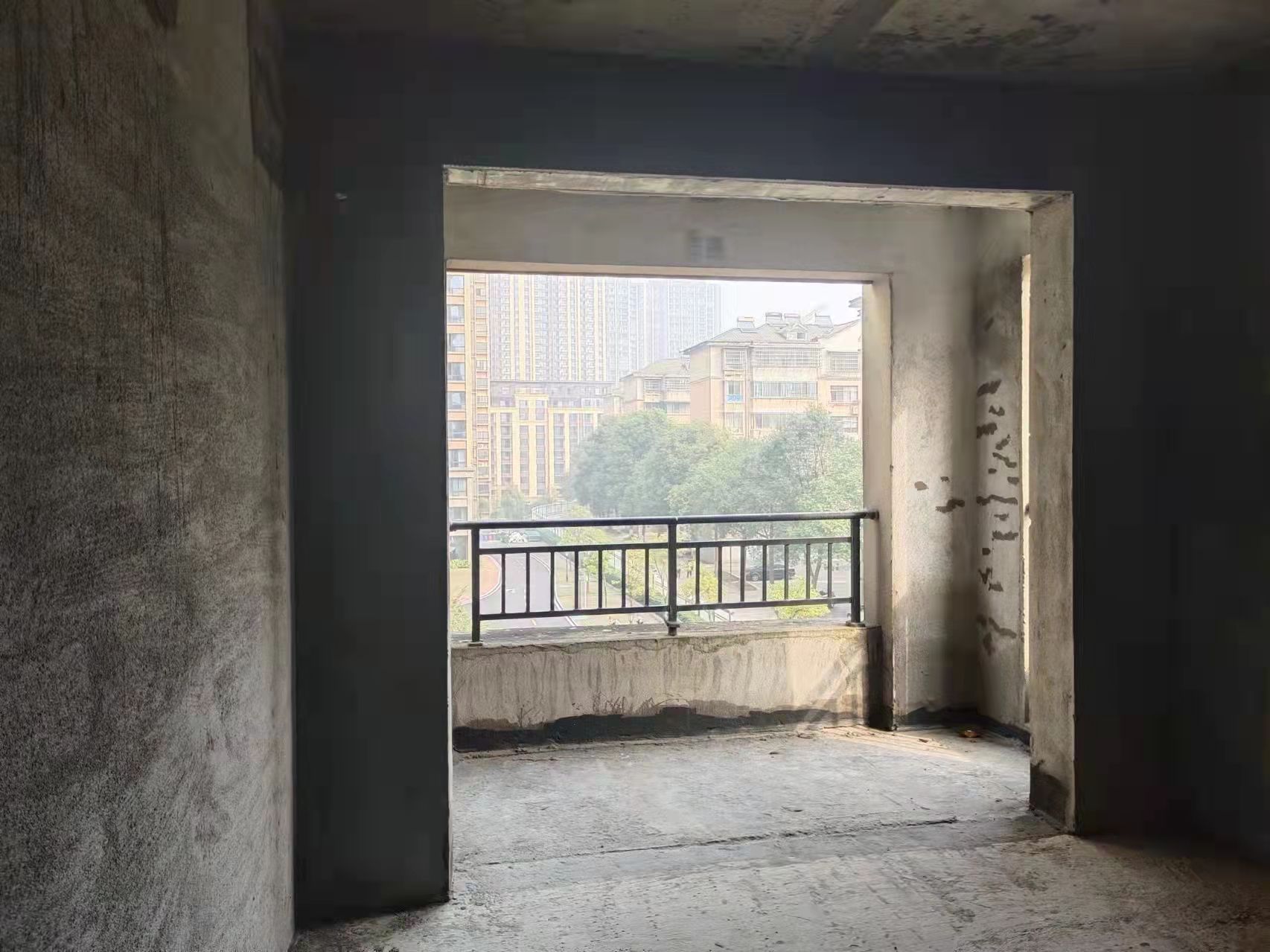 领御一方中心  4室2厅2卫    1800.0元/月 领御一方中心  4室2厅2卫    1800.0元/月室内图