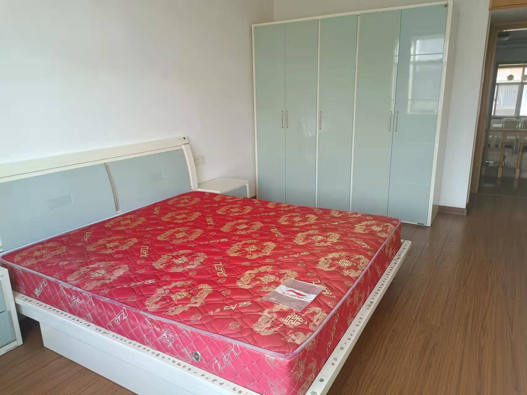 江滨社区 3室2厅2卫 1100.0元/月 江滨社区 3室2厅2卫 1100.0元/月室内图