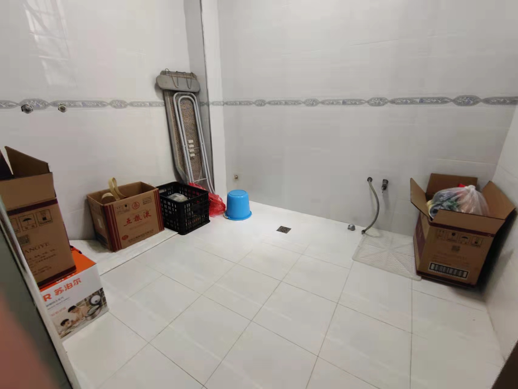 江岸人家 3室2厅2卫 83.8万 江岸人家 3室2厅2卫 83.8万客厅