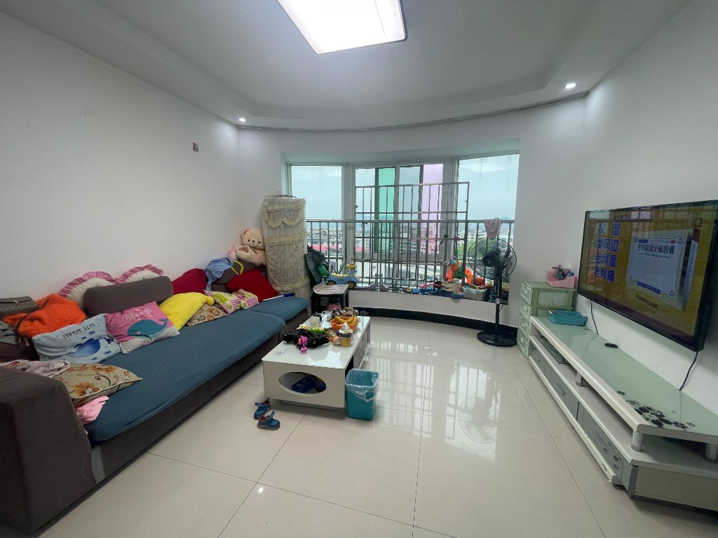 轩竹楼 2室2厅1卫 39.8万 轩竹楼 2室2厅1卫 39.8万客厅