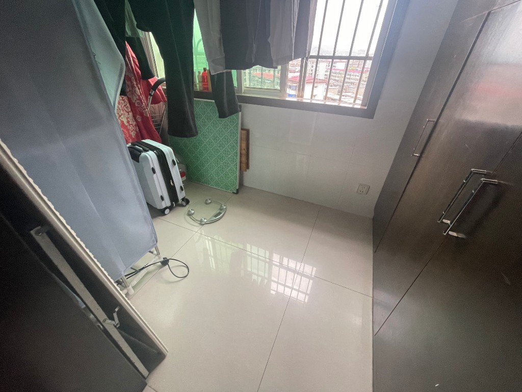 轩竹楼 2室2厅1卫 39.8万 轩竹楼 2室2厅1卫 39.8万客厅