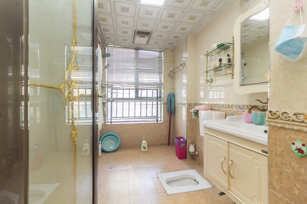 方略城市广场  2室2厅1卫    65.0万 方略城市广场  2室2厅1卫    65.0万卫生间