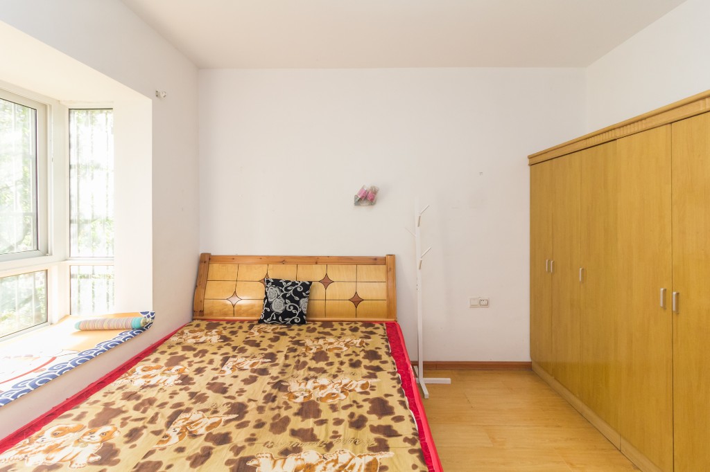 紫云阁 2室2厅1卫 53.6万 紫云阁 2室2厅1卫 53.6万卧室