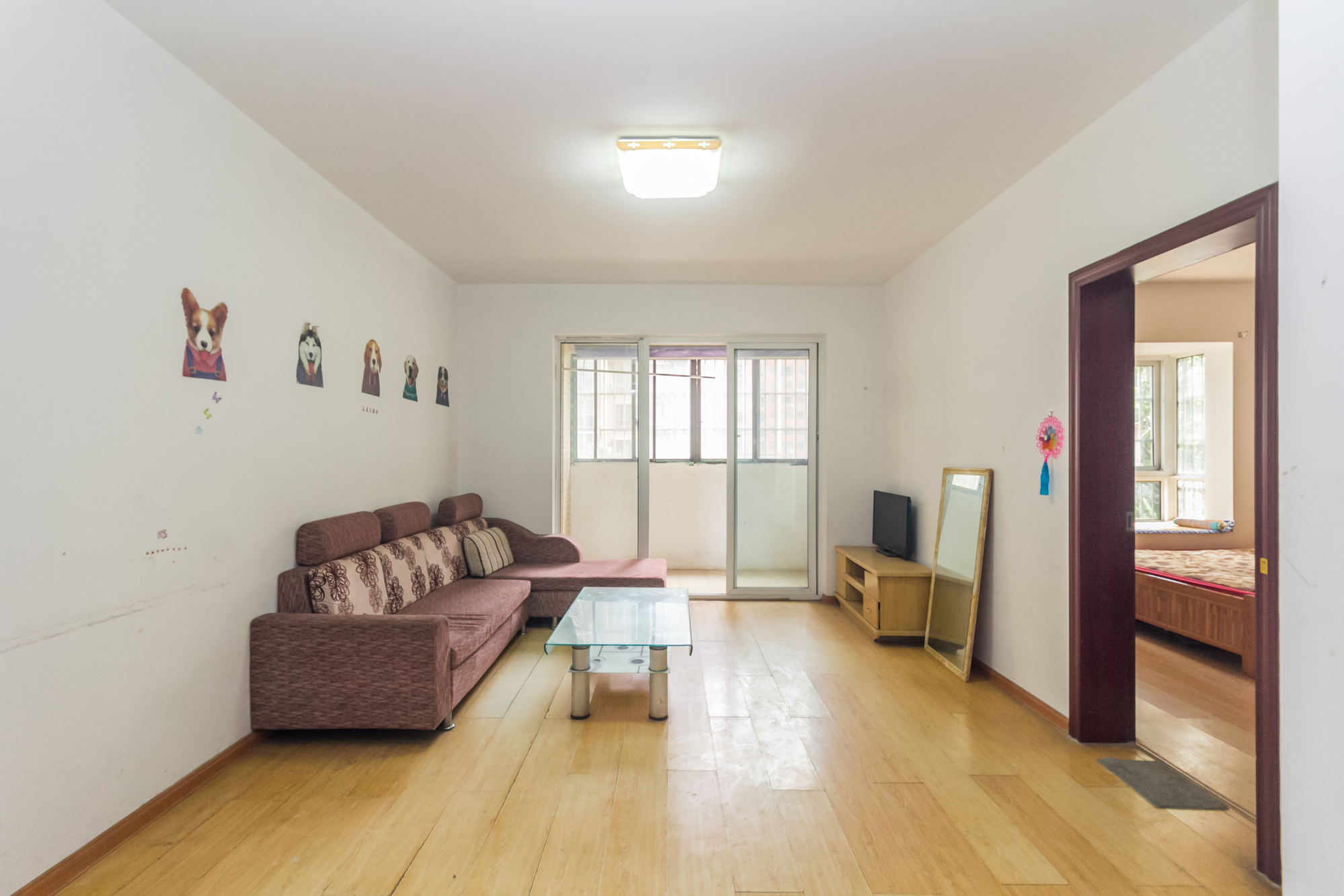 紫云阁 2室2厅1卫 53.6万 紫云阁 2室2厅1卫 53.6万客厅