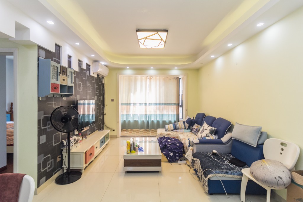 方略城市广场  2室2厅1卫    65.0万 方略城市广场  2室2厅1卫    65.0万客厅