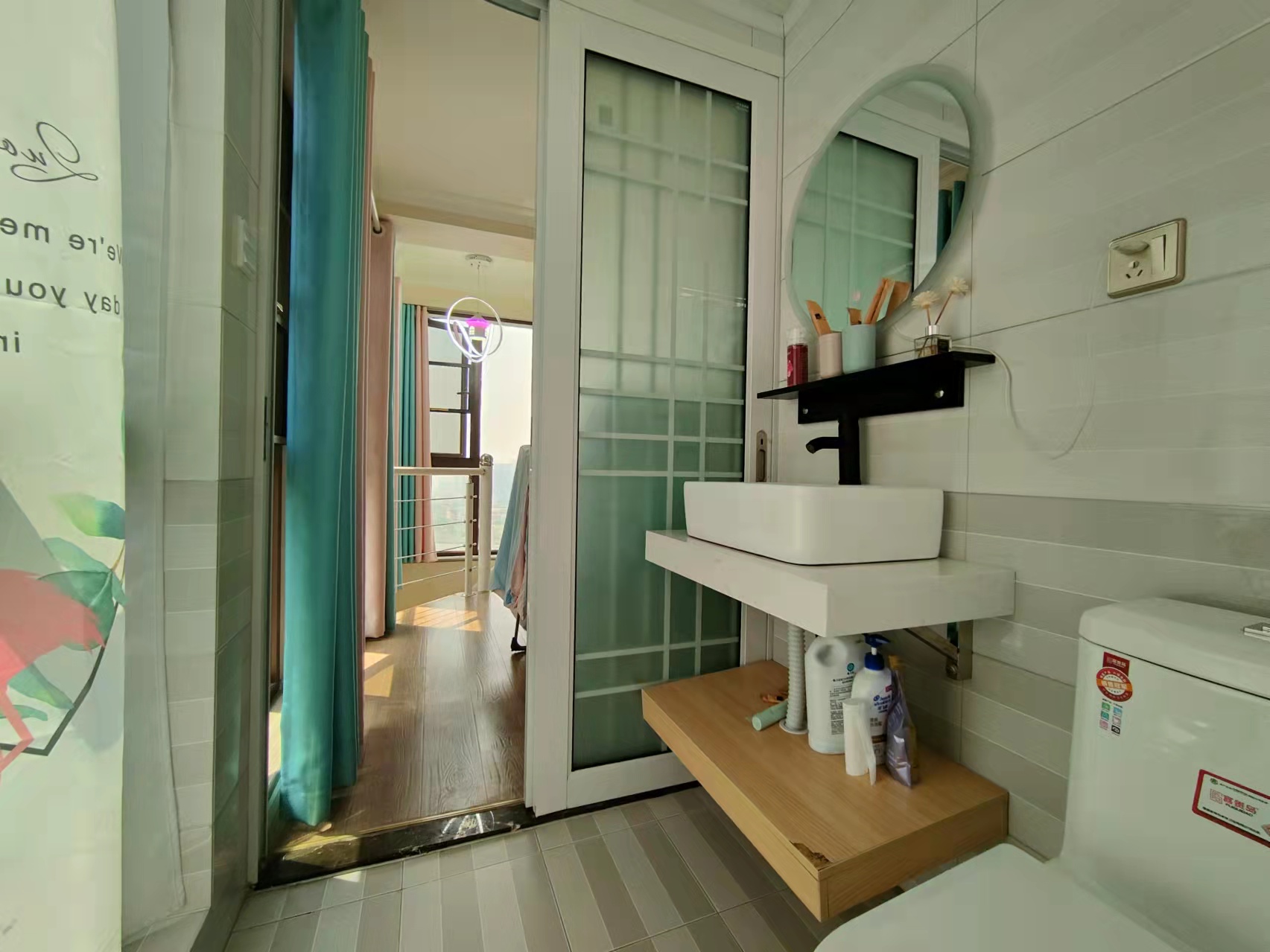 南湖半岛 2室1厅1卫 2800.0元/月 南湖半岛 2室1厅1卫 2800.0元/月室内图