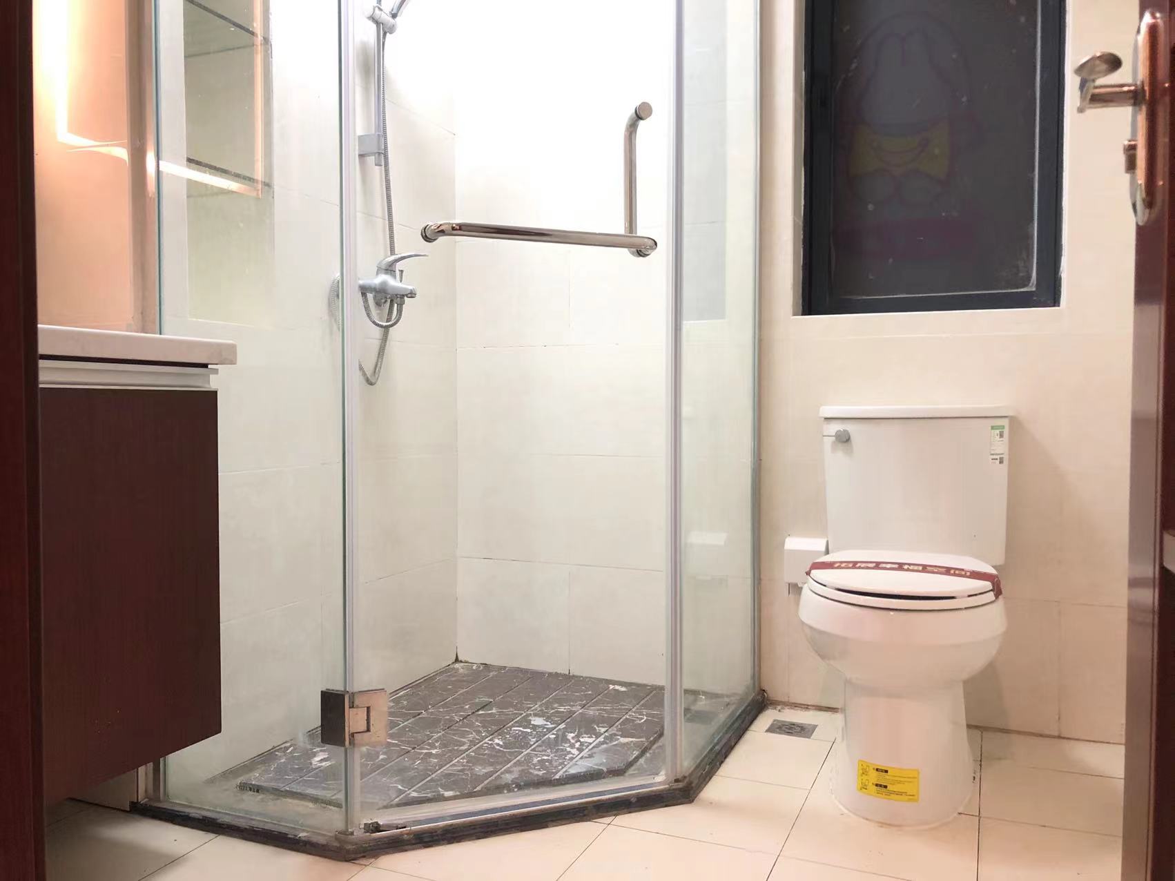 中建玥熙台 4室2厅2卫 90.0万 中建玥熙台 4室2厅2卫 90.0万客厅