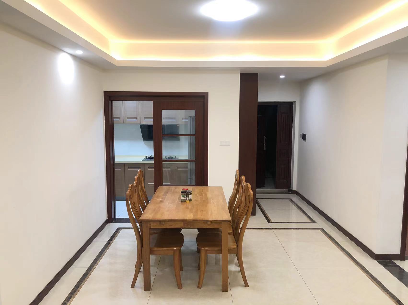 中建玥熙台 4室2厅2卫 90.0万 中建玥熙台 4室2厅2卫 90.0万客厅