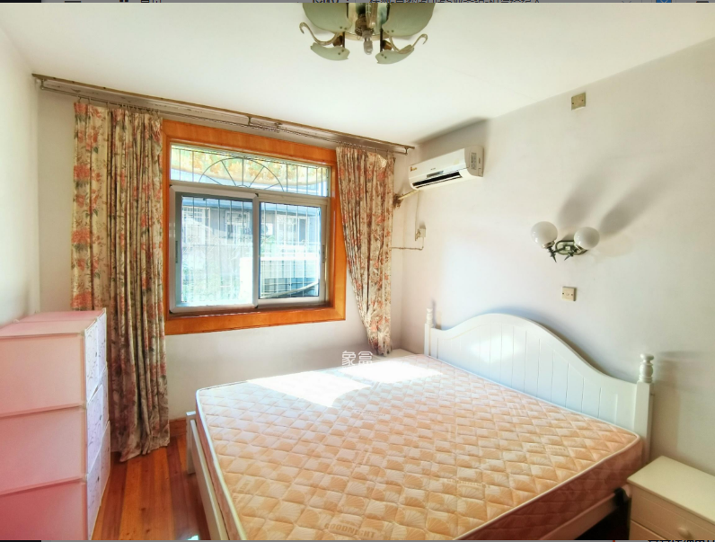 桥梁厂一区万泥塘一村 2室2厅1卫 29.8万 桥梁厂一区万泥塘一村 2室2厅1卫 29.8万客厅