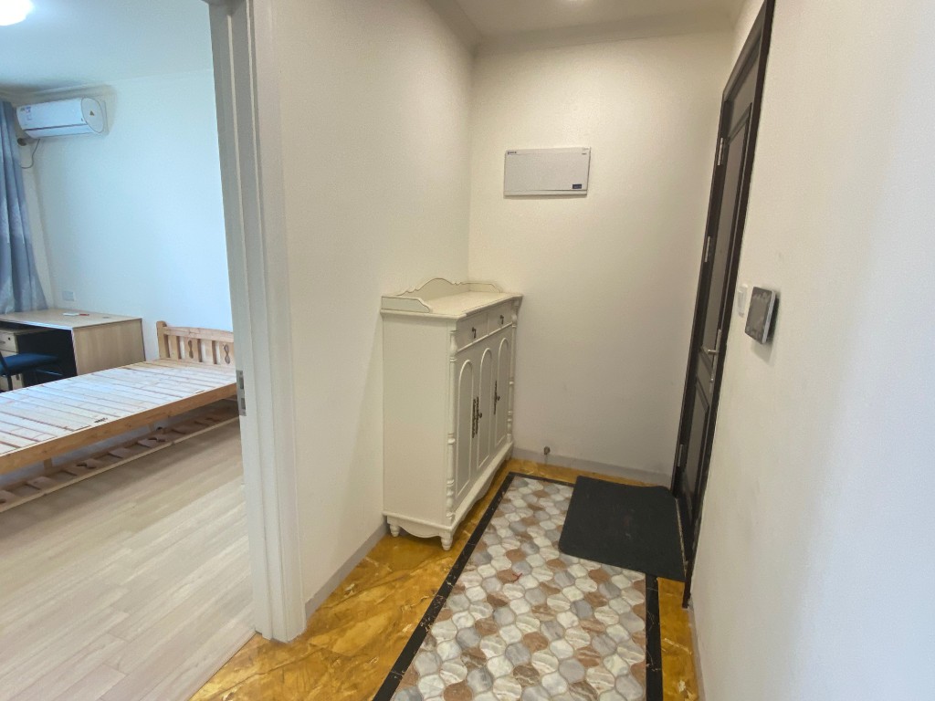 碧桂园  3室2厅2卫    2200.0元/月 碧桂园  3室2厅2卫    2200.0元/月