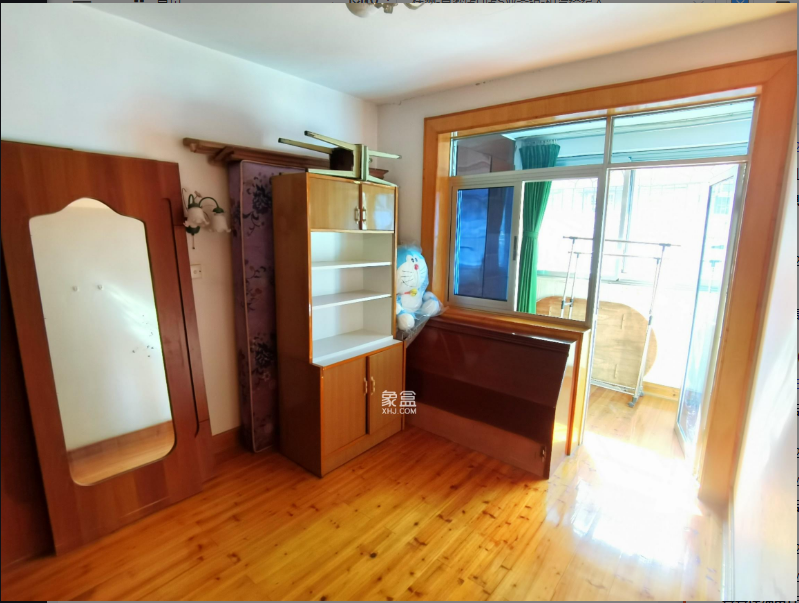 桥梁厂一区万泥塘一村 2室2厅1卫 29.8万 桥梁厂一区万泥塘一村 2室2厅1卫 29.8万客厅