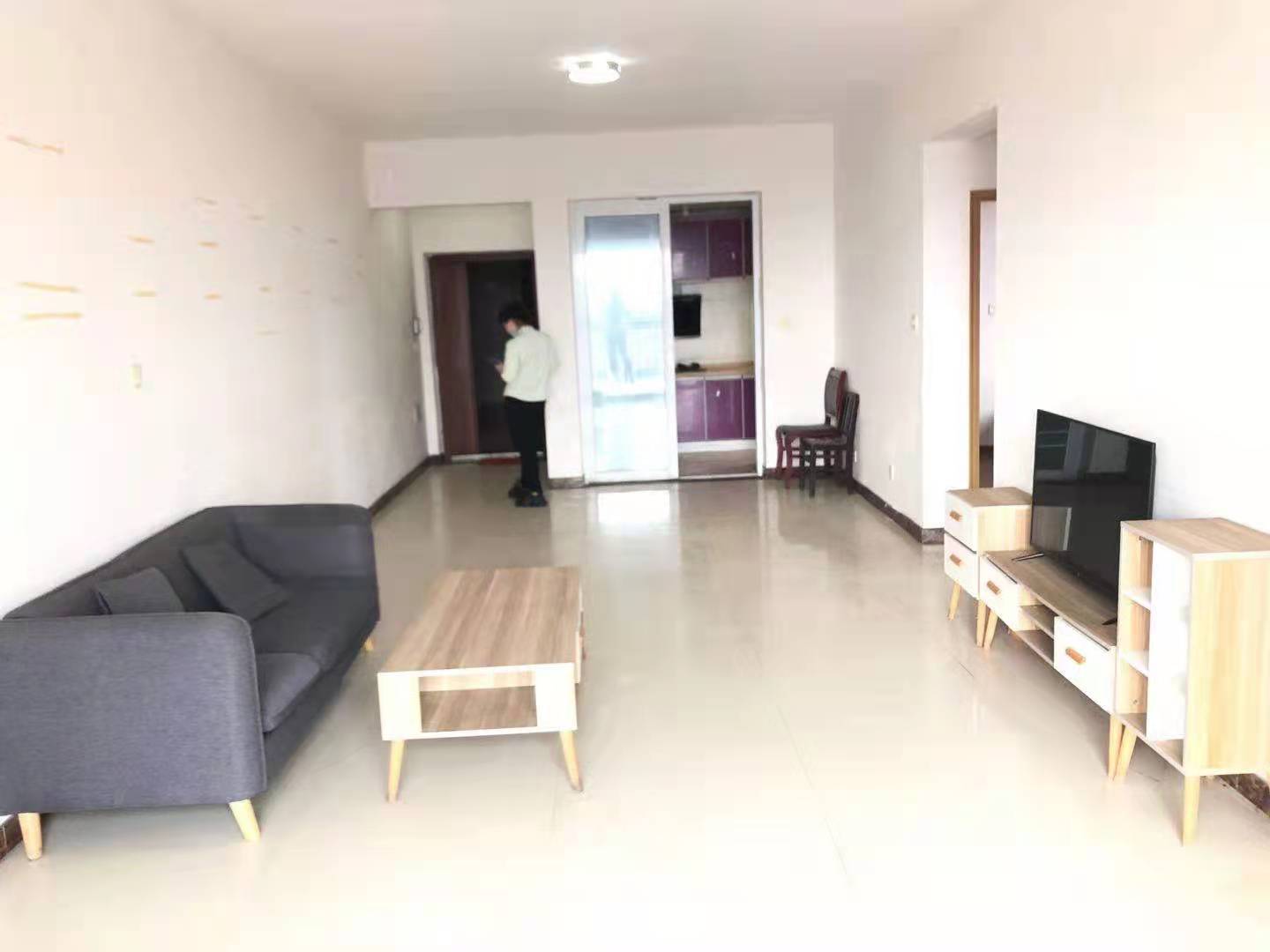 水岸花城(翠堤湾) 3室2厅1卫 52.0万 水岸花城(翠堤湾) 3室2厅1卫 52.0万客厅