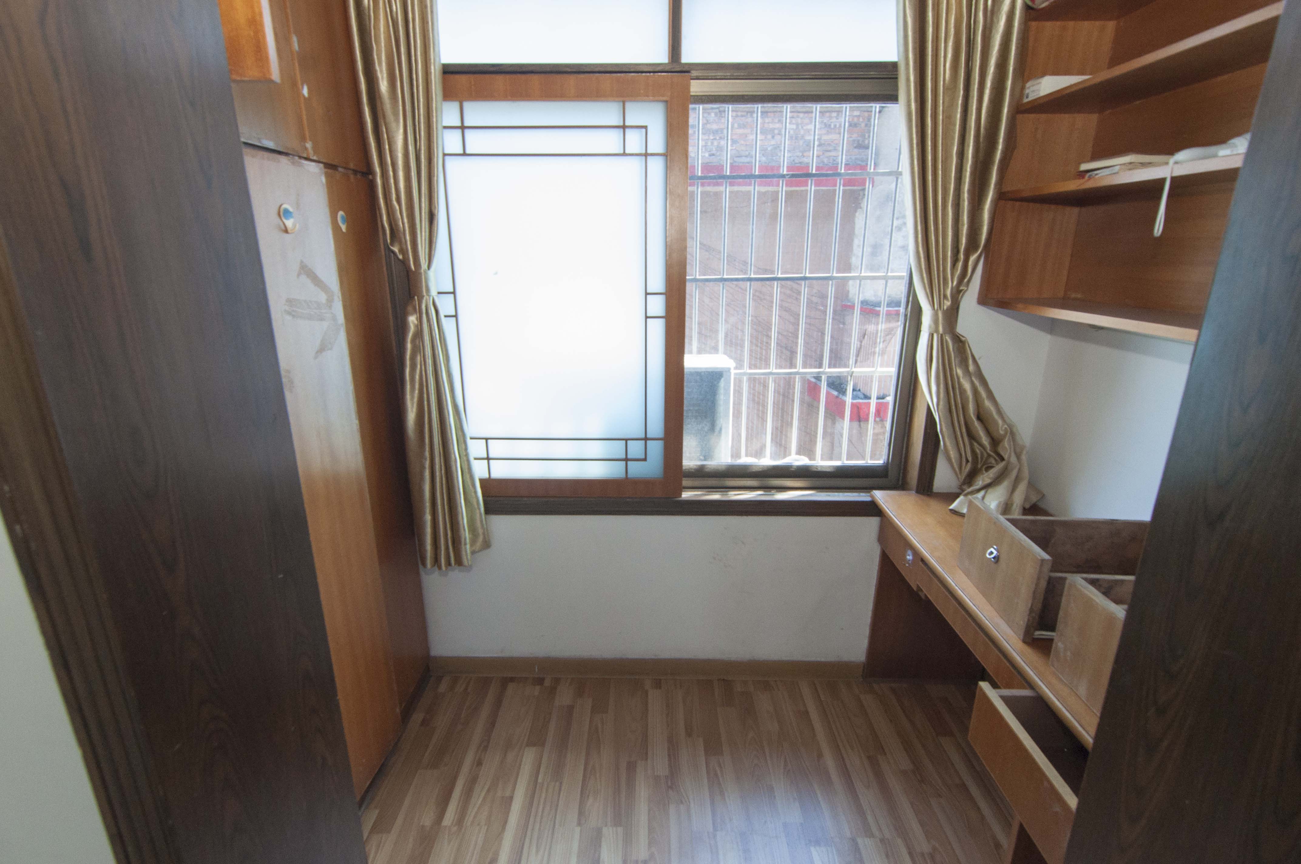 信丰公寓  2室1厅1卫   65.00万卧室