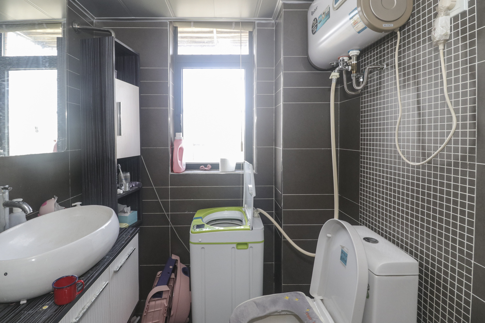 诚兴园  3室2厅1卫    97.0万卫生间