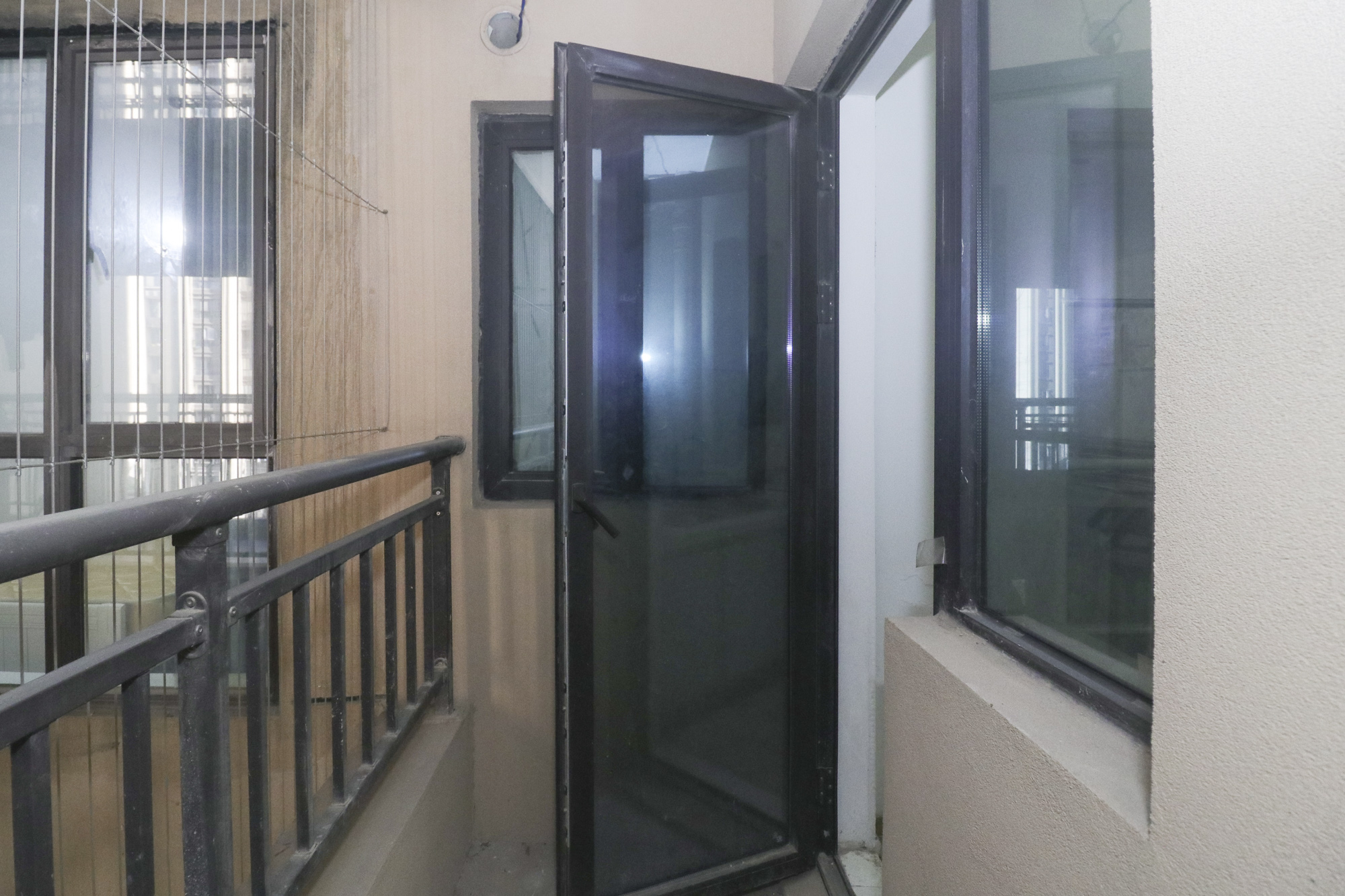 协信星澜汇  3室2厅1卫    160.0万阳台