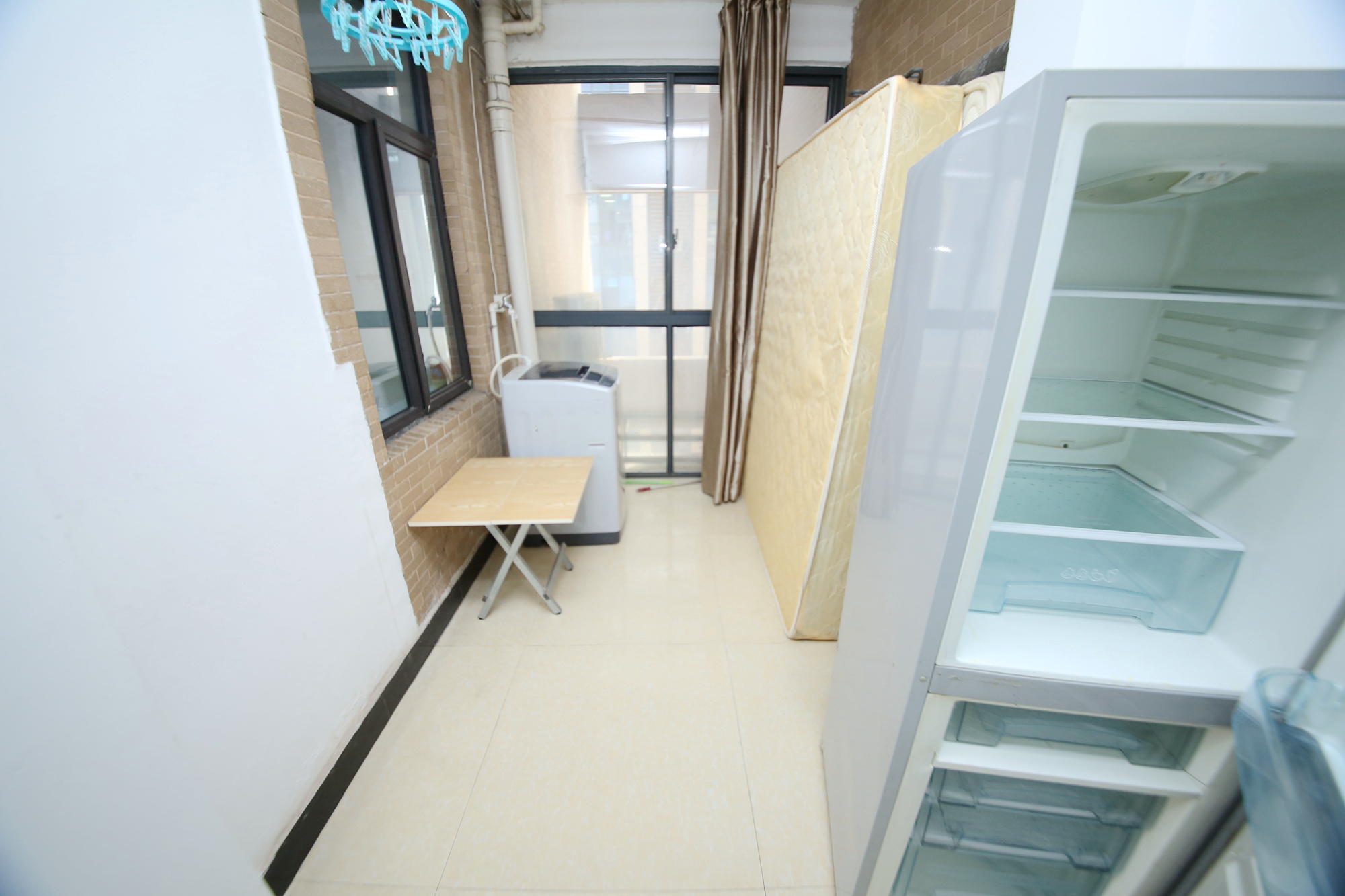 湘域城邦（湘域国际中心）  2室1厅1卫    130.2万阳台