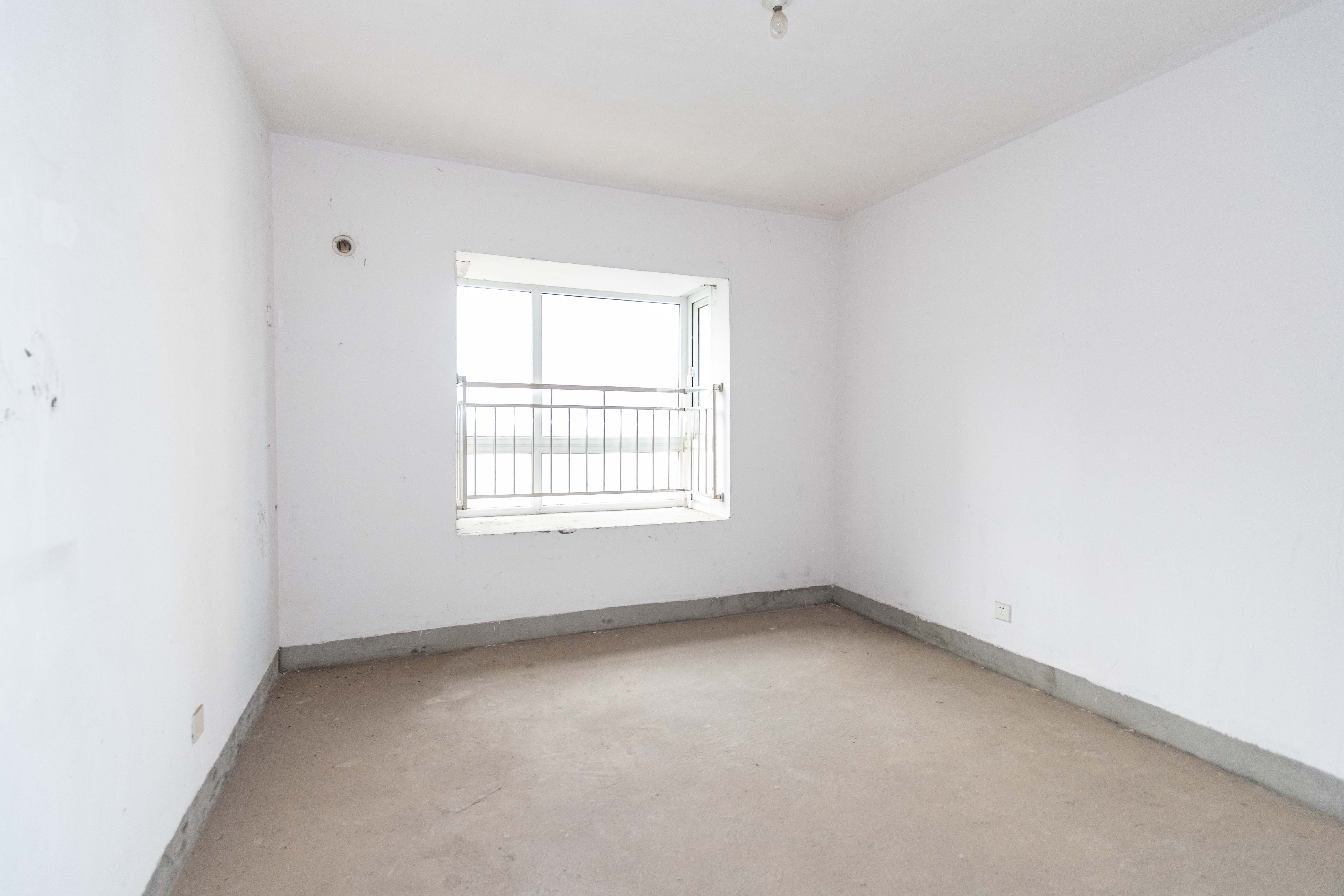 鑫天山城明珠 4室2厅1卫 83.0万 鑫天山城明珠 4室2厅1卫 83.0万其他