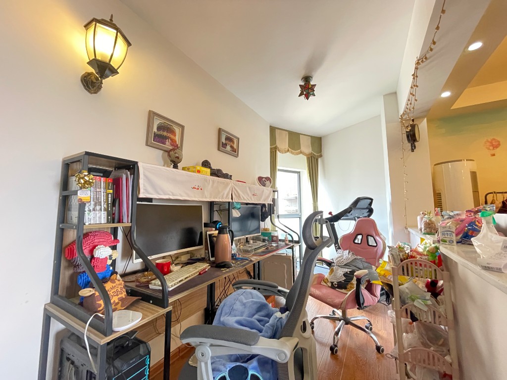 美的城二期 2室2厅1卫 43.8万 美的城二期 2室2厅1卫 43.8万客厅