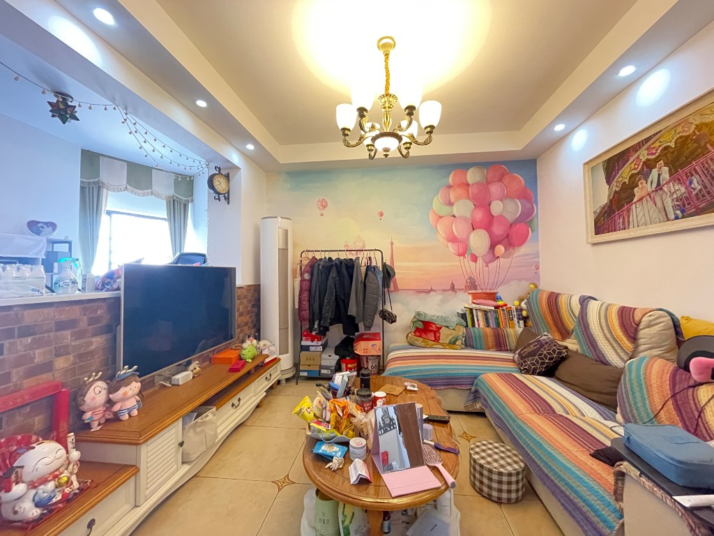 美的城二期 2室2厅1卫 43.8万 美的城二期 2室2厅1卫 43.8万客厅