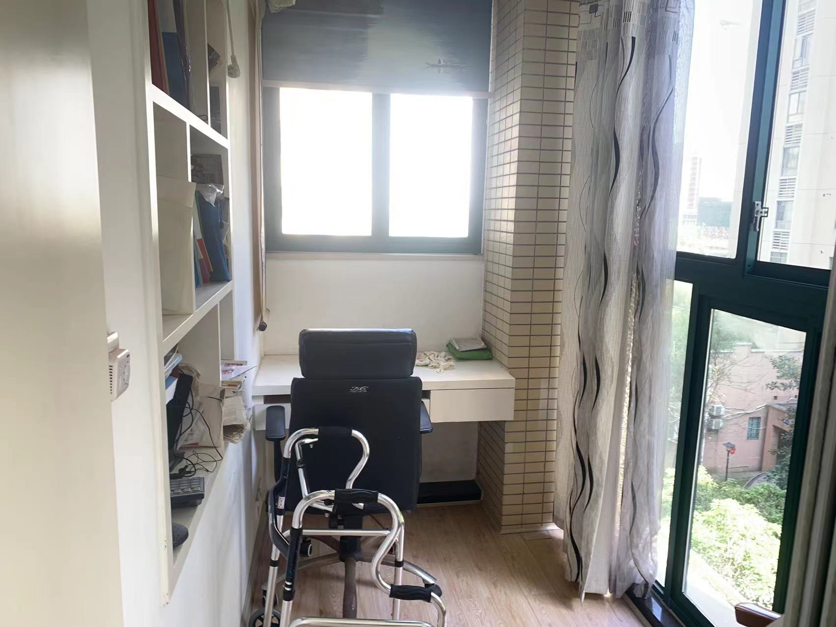 共和城 3室2厅2卫 85.0万 共和城 3室2厅2卫 85.0万客厅