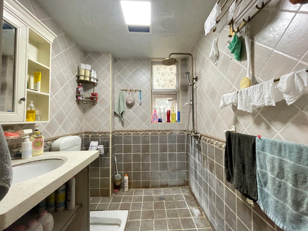 美的城二期 2室2厅1卫 43.8万 美的城二期 2室2厅1卫 43.8万客厅