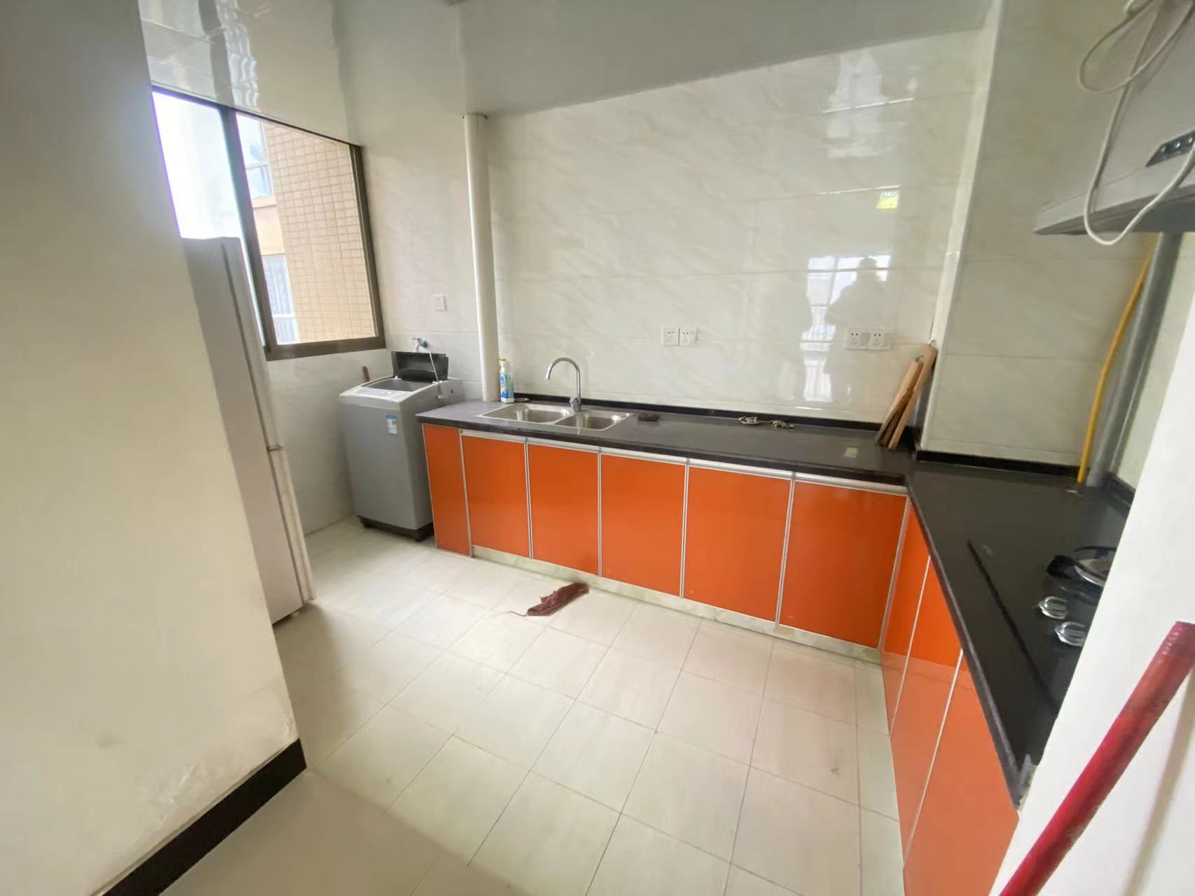 奥园广场 3室2厅2卫 78.0万 奥园广场 3室2厅2卫 78.0万客厅