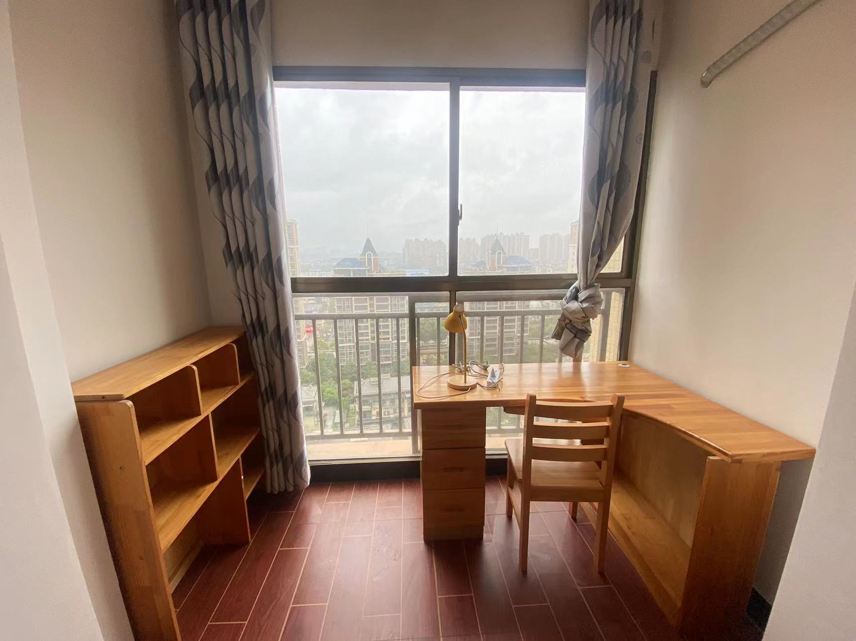 奥园广场 3室2厅2卫 78.0万 奥园广场 3室2厅2卫 78.0万客厅