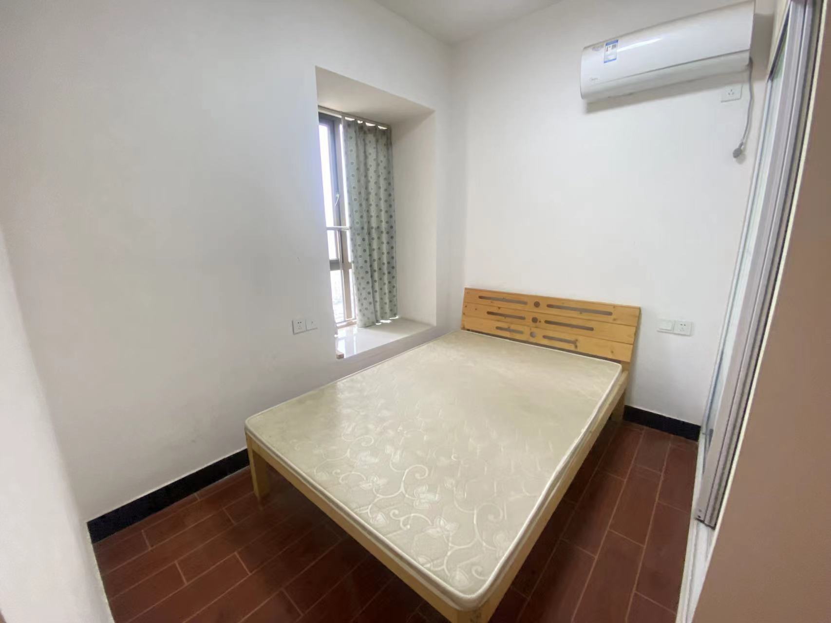 奥园广场 3室2厅2卫 78.0万 奥园广场 3室2厅2卫 78.0万客厅