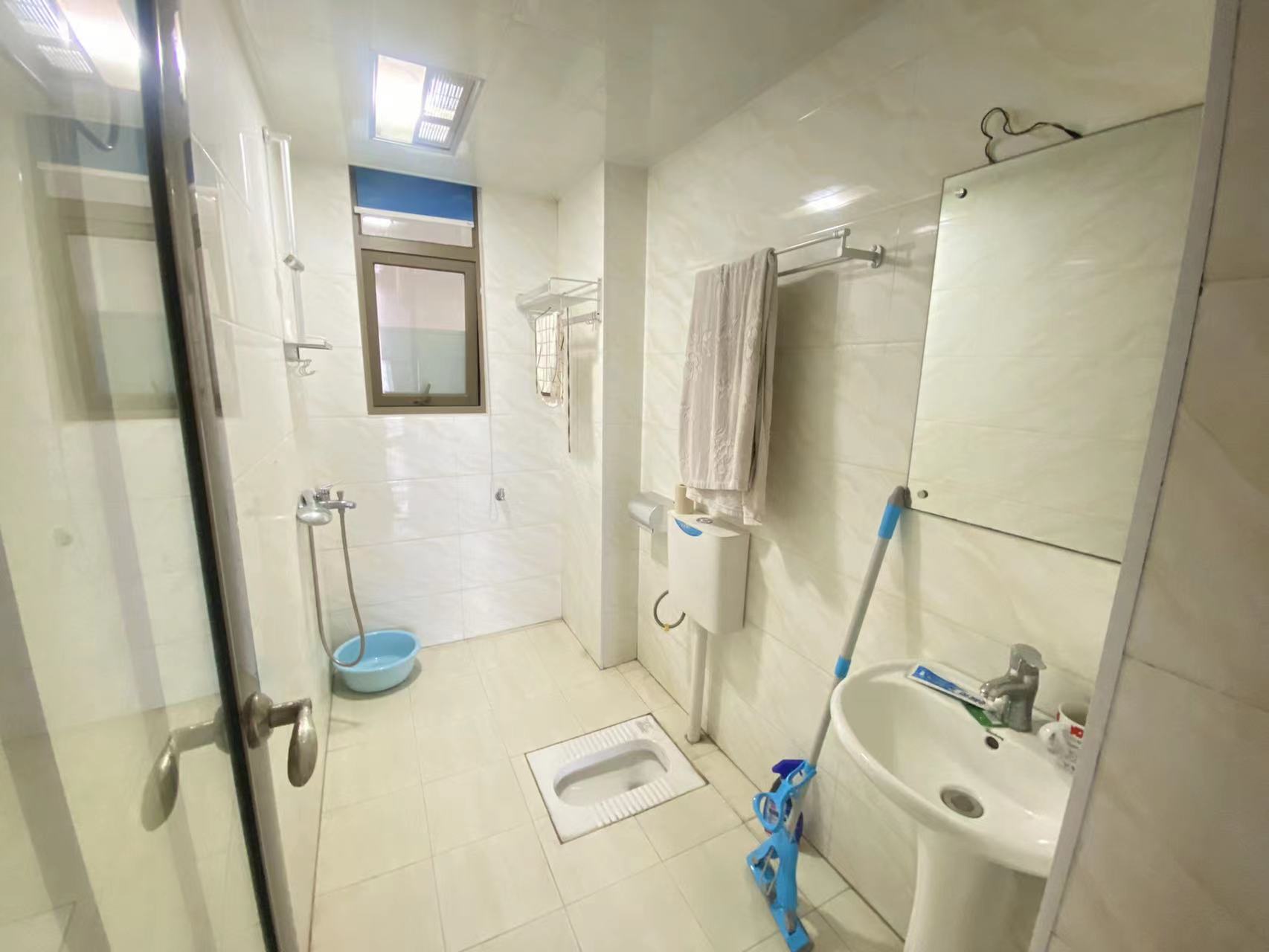 奥园广场 3室2厅2卫 78.0万 奥园广场 3室2厅2卫 78.0万客厅