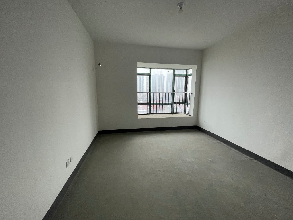 金水湾 4室2厅2卫 109.0万 金水湾 4室2厅2卫 109.0万客厅