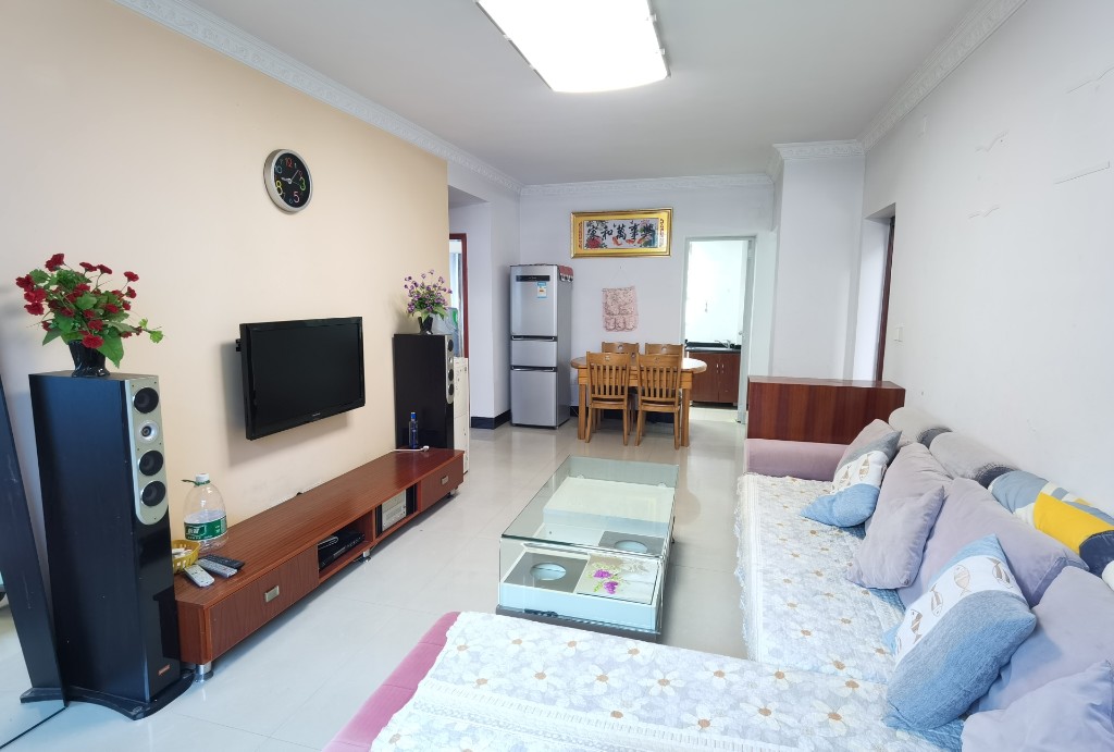 怡园小区  2室1厅1卫    39.8万 怡园小区  2室1厅1卫    39.8万客厅