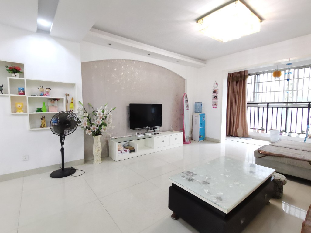 新城壹号 3室2厅2卫 52.8万 新城壹号 3室2厅2卫 52.8万客厅