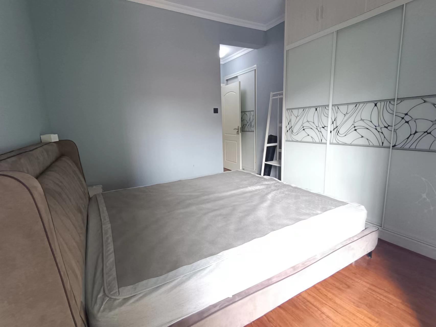 福鑫南郡  3室2厅1卫    65.0万 福鑫南郡  3室2厅1卫    65.0万客厅