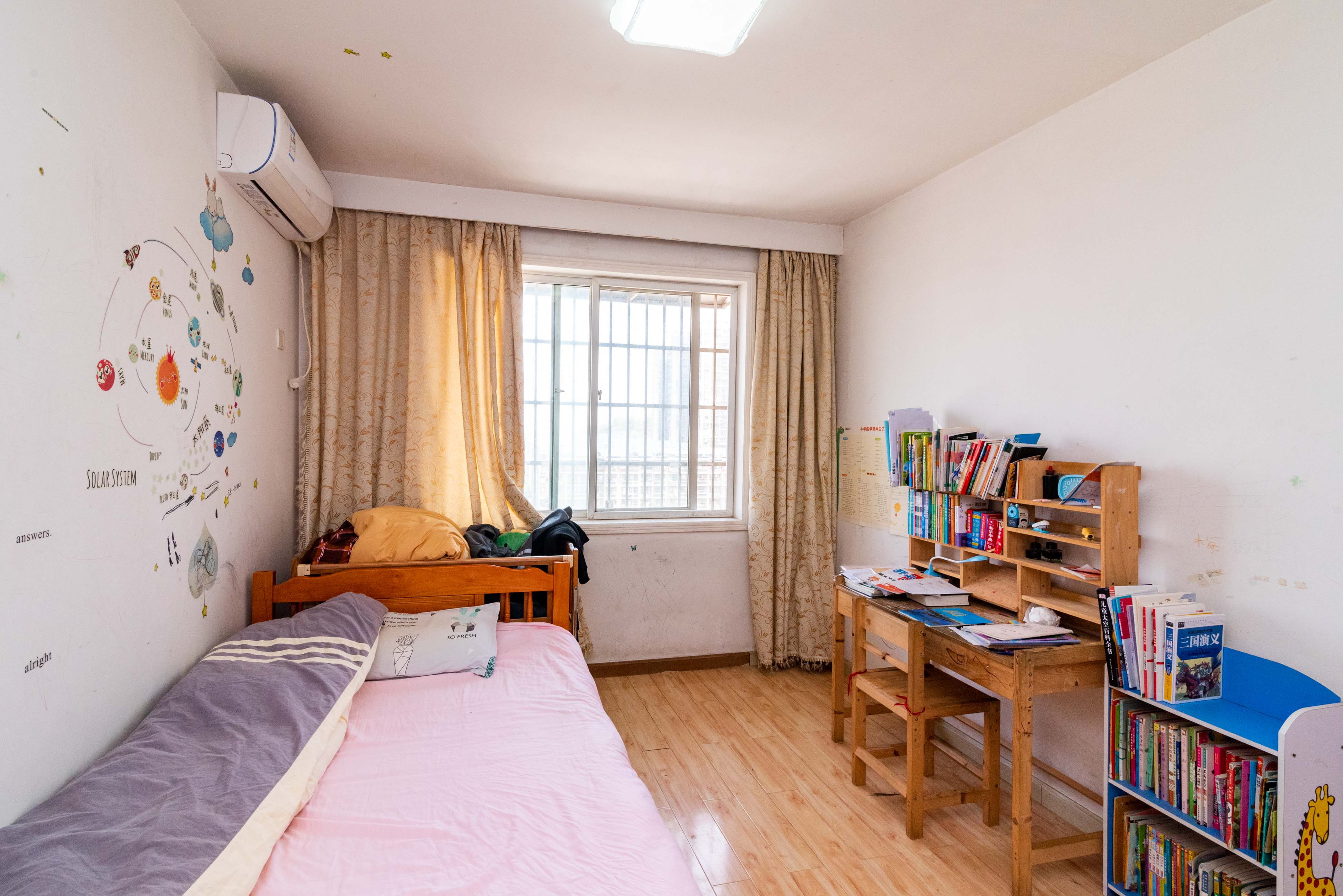 洪山家园  2室2厅1卫   65.00万卧室