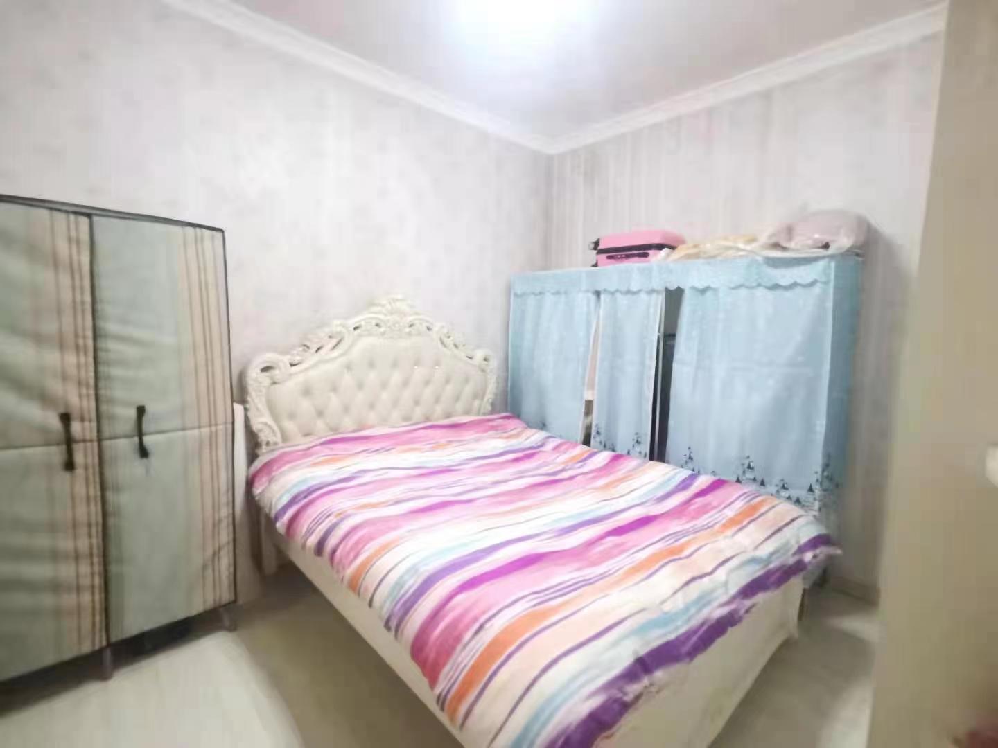 圣华名城建设北路110号 2室2厅1卫 27.8万 圣华名城建设北路110号 2室2厅1卫 27.8万客厅