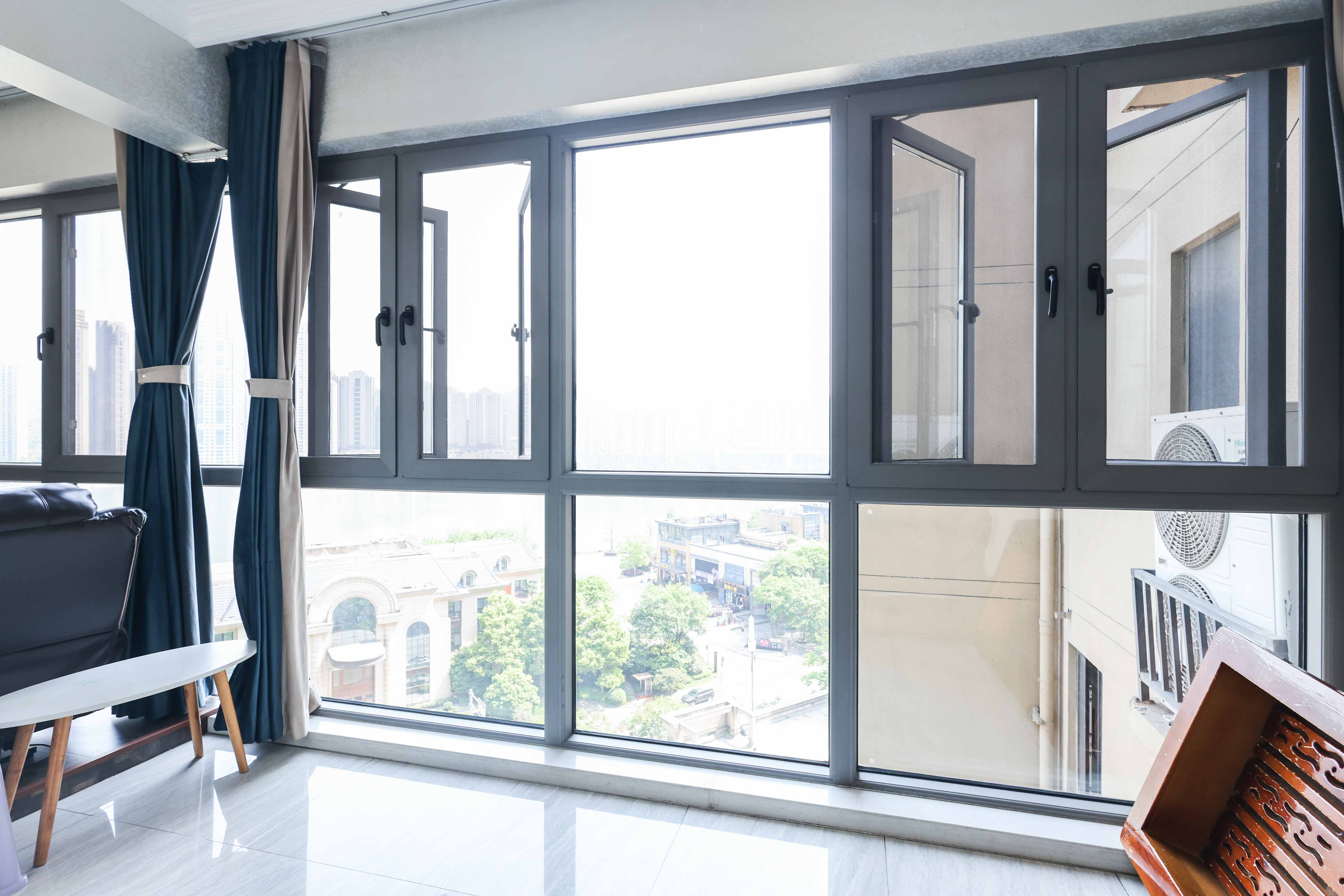 中建梅溪湖中心  4室2廳3衛(wèi)    360.0萬(wàn)陽(yáng)臺(tái)