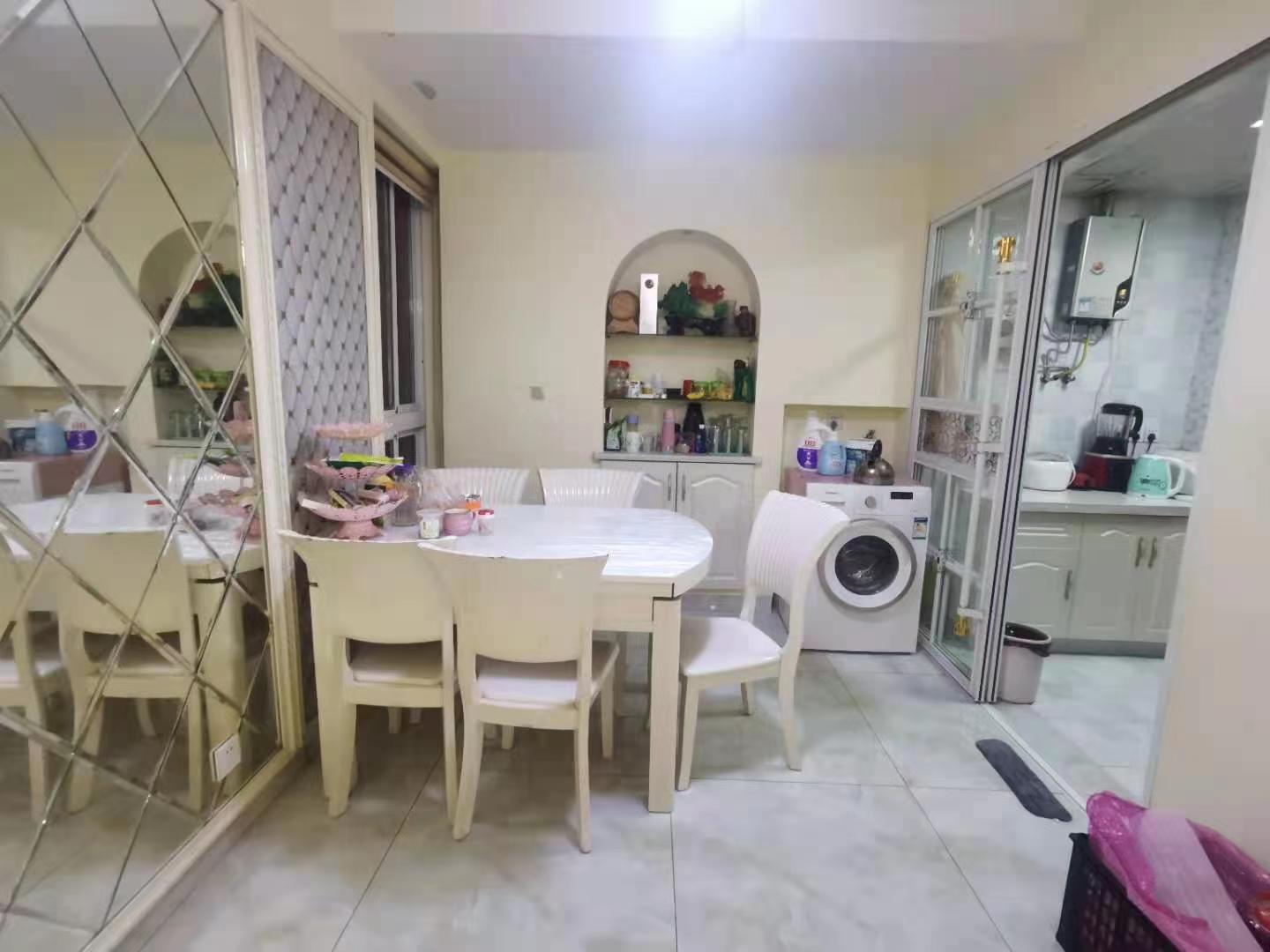 圣华名城建设北路110号 2室2厅1卫 27.8万 圣华名城建设北路110号 2室2厅1卫 27.8万客厅