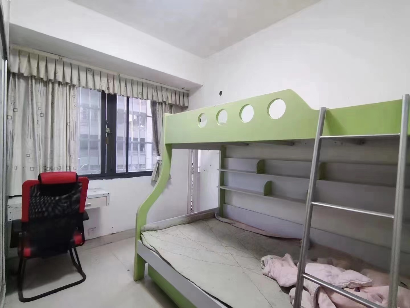 丰园大厦 2室1厅1卫 36.8万 丰园大厦 2室1厅1卫 36.8万客厅