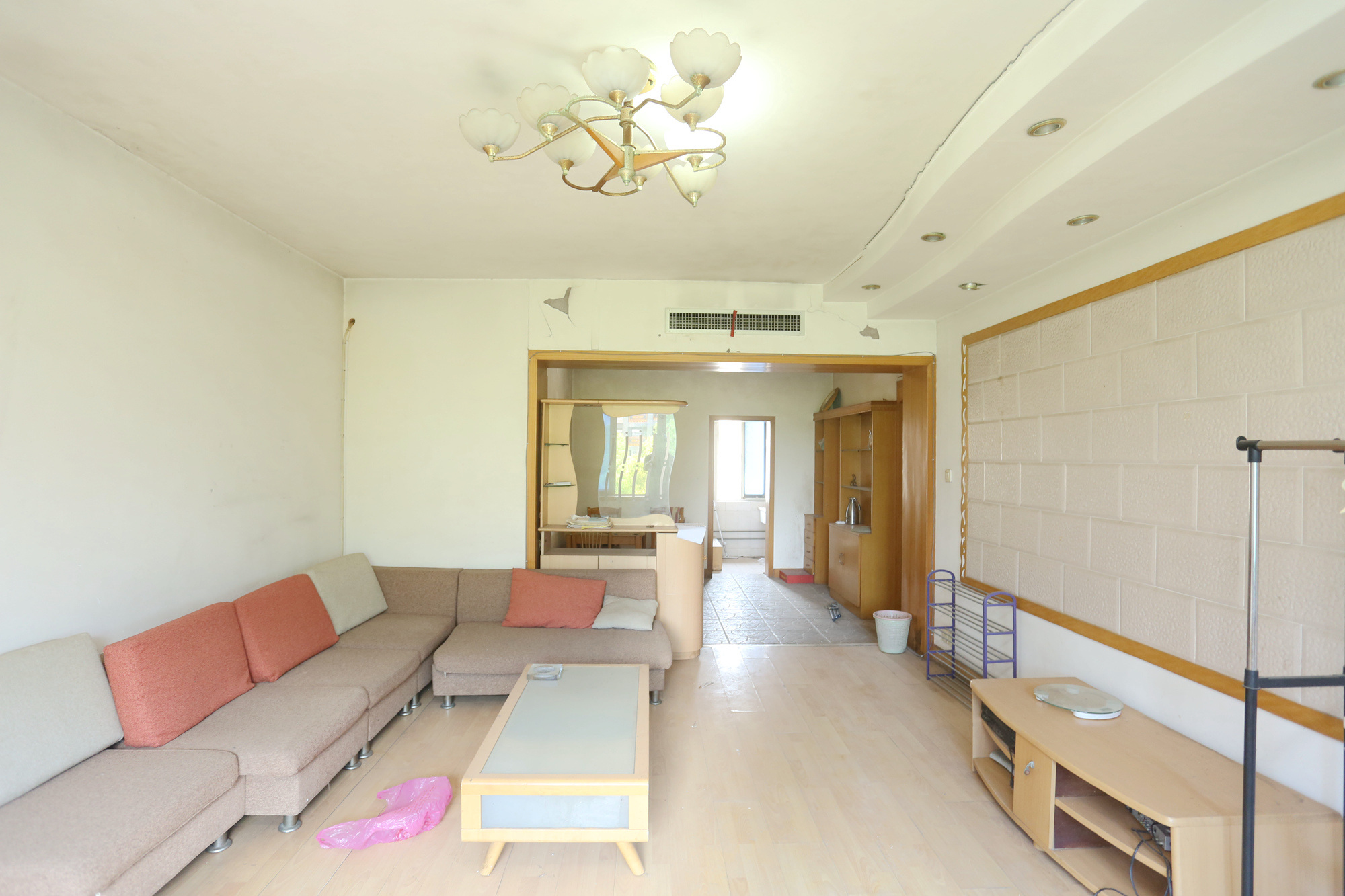 湖南省计划干部学校宿舍  3室2厅1卫    83.9万室内图1