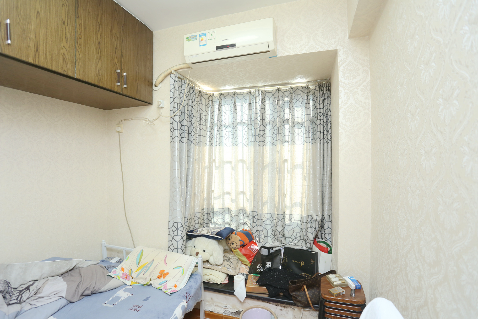 凯通国际城（凯通朝庭）  2室1厅1卫    70.93万卧室