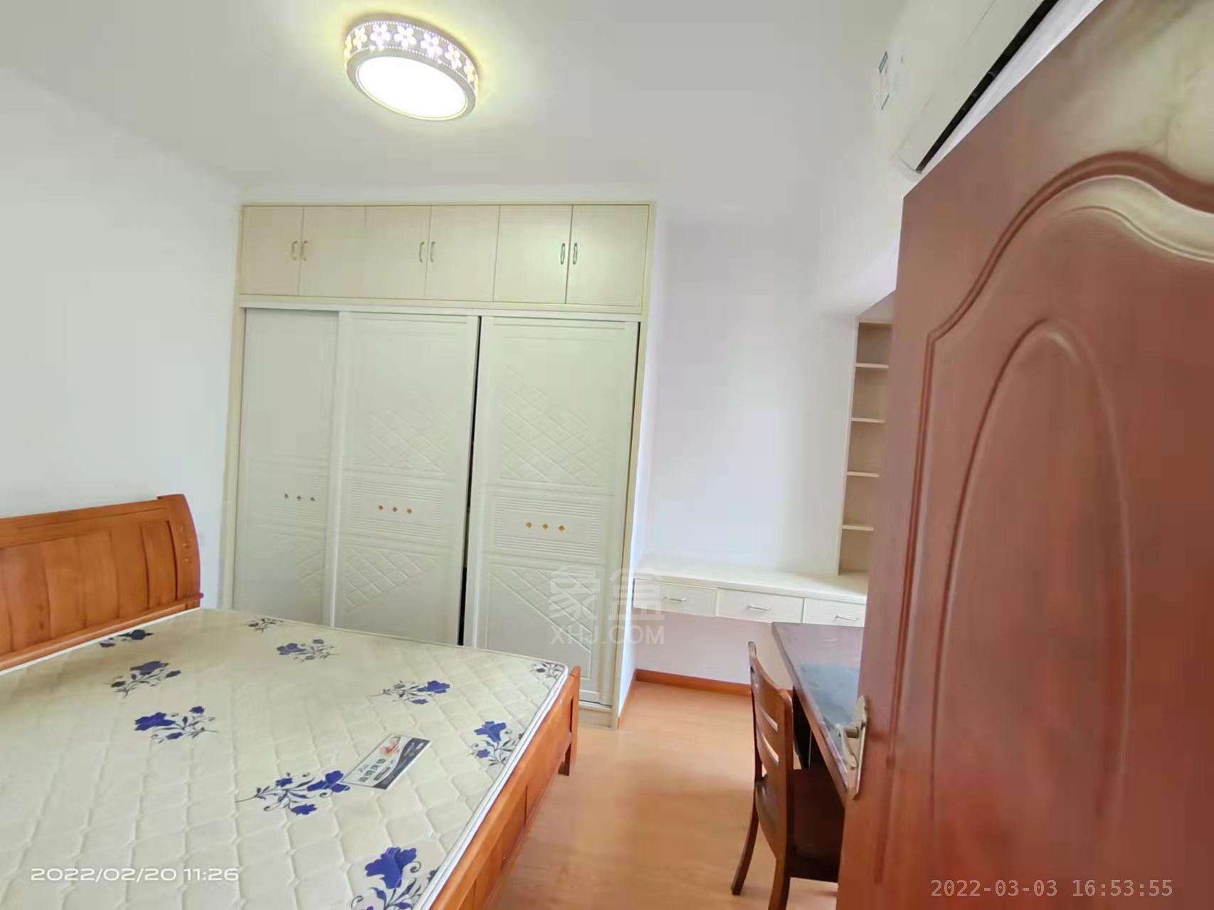 凯旋名门人民中路1006号 3室2厅1卫 68.0万 凯旋名门人民中路1006号 3室2厅1卫 68.0万客厅