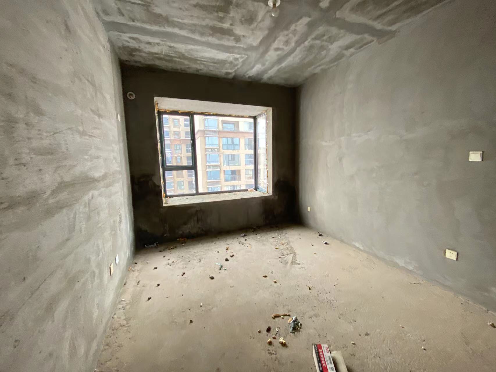 城市公园  2室1厅1卫    30.0万 城市公园  2室1厅1卫    30.0万客厅