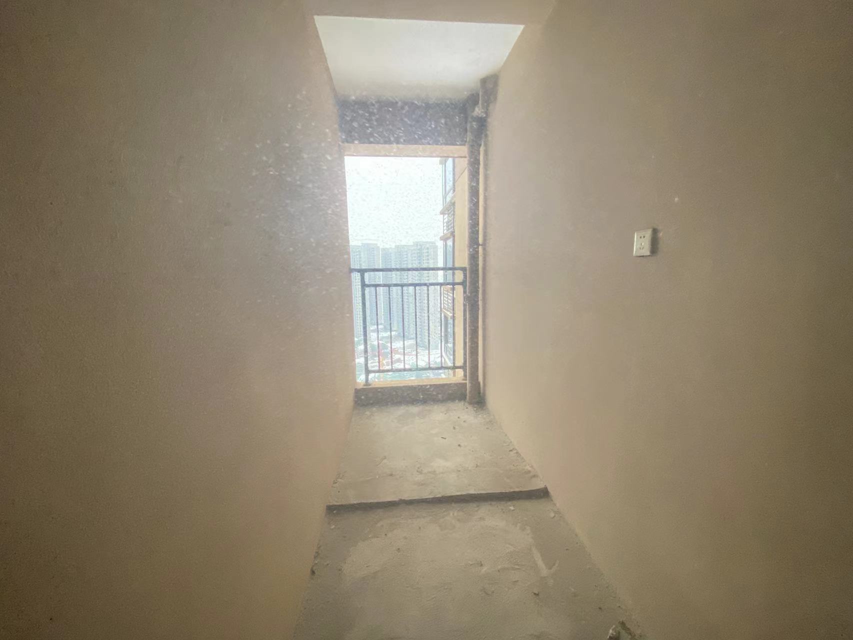 城市公园  2室1厅1卫    30.0万 城市公园  2室1厅1卫    30.0万客厅