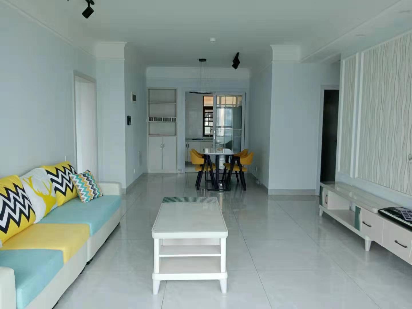 中房天玺湾  4室2厅2卫    88.0万 中房天玺湾  4室2厅2卫    88.0万