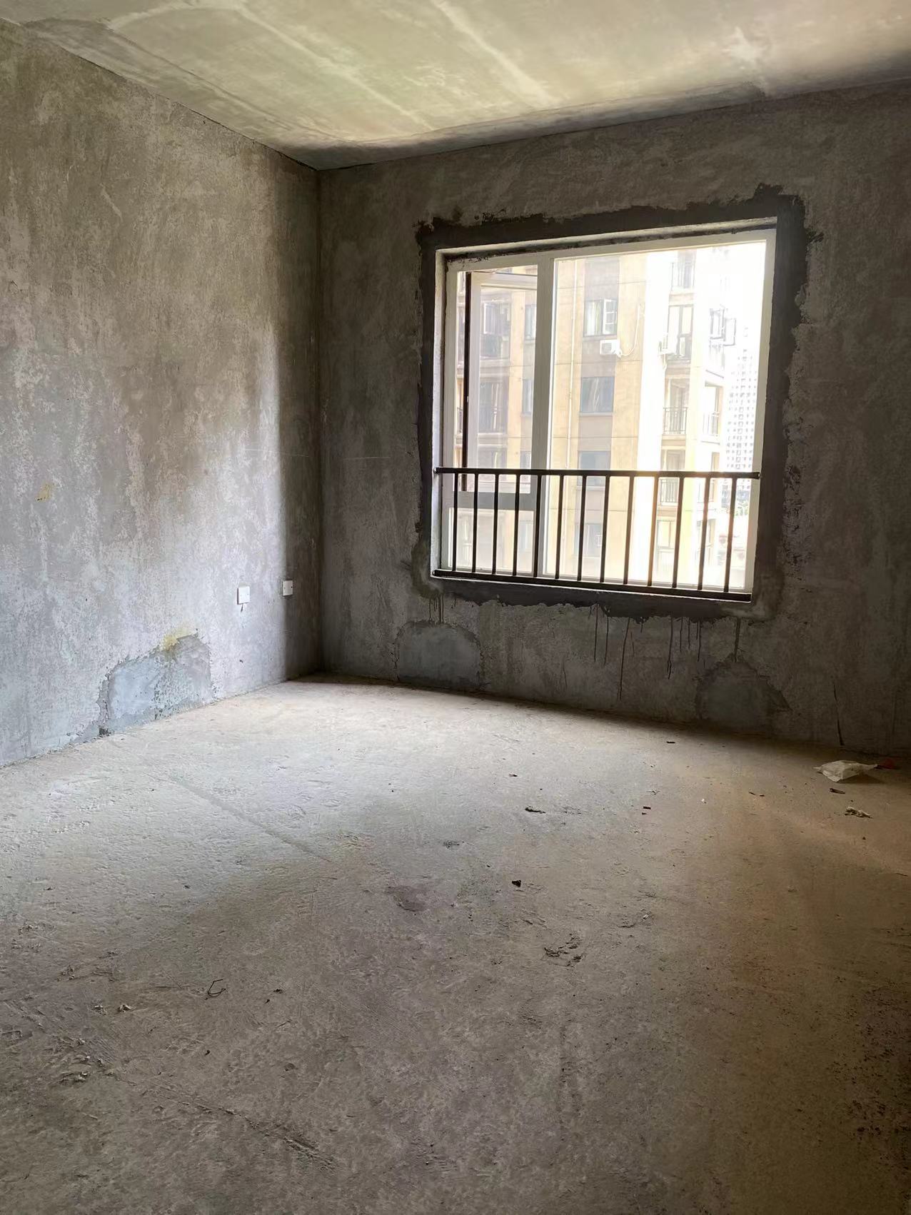 九八缔景城 4室2厅2卫 70.0万 九八缔景城 4室2厅2卫 70.0万客厅