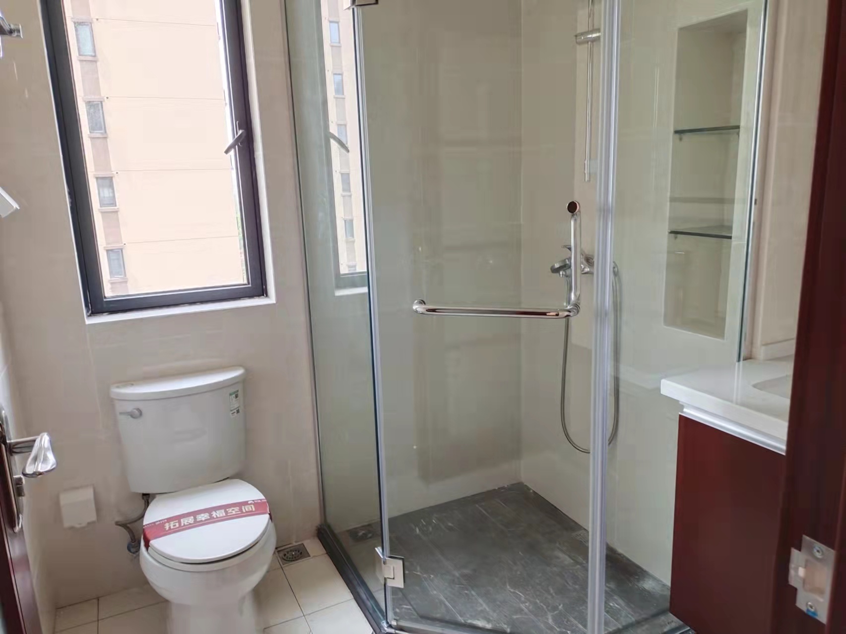 中建玥熙台  3室2厅2卫   102.00万客厅