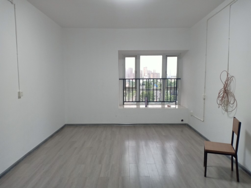 美的城二期 3室2厅1卫 63.0万 美的城二期 3室2厅1卫 63.0万客厅