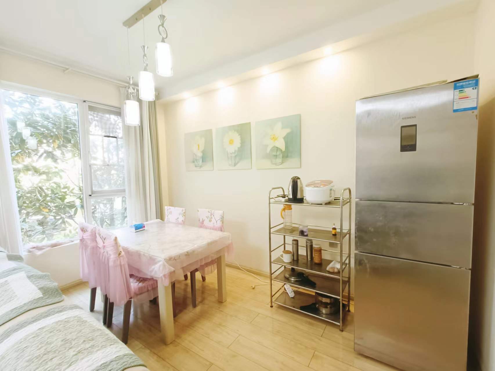 佳兆业金域天下三期 3室2厅2卫 70.0万 佳兆业金域天下三期 3室2厅2卫 70.0万客厅